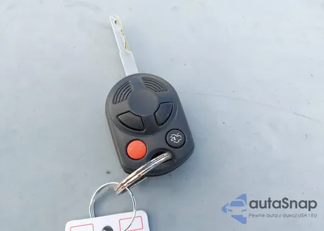 2014 Ford Focus Se z USA, uszkodzony, nr VIN 1FADP3F27EL185862